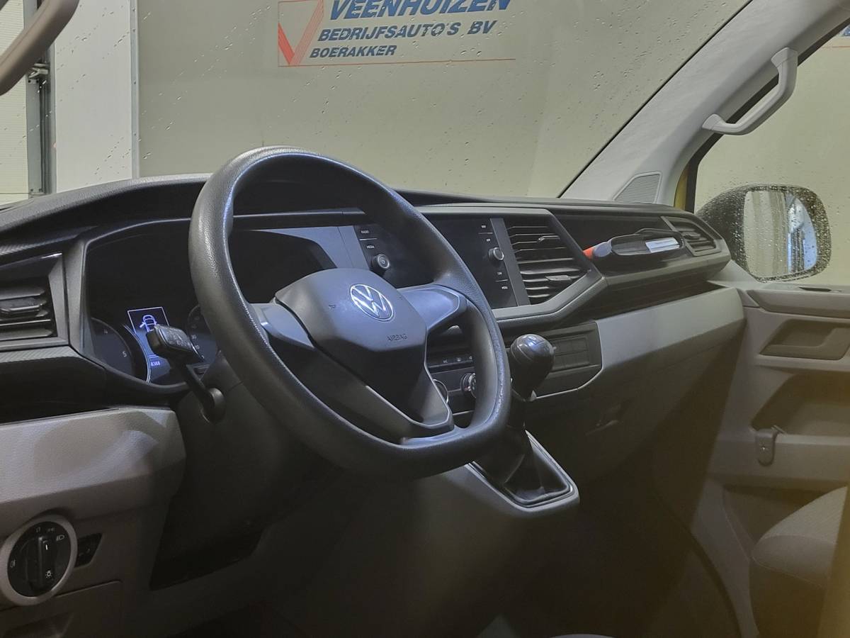 Volkswagen Transporter Volkswagen Transporter 2.0TDI L2/H1 Euro 6!