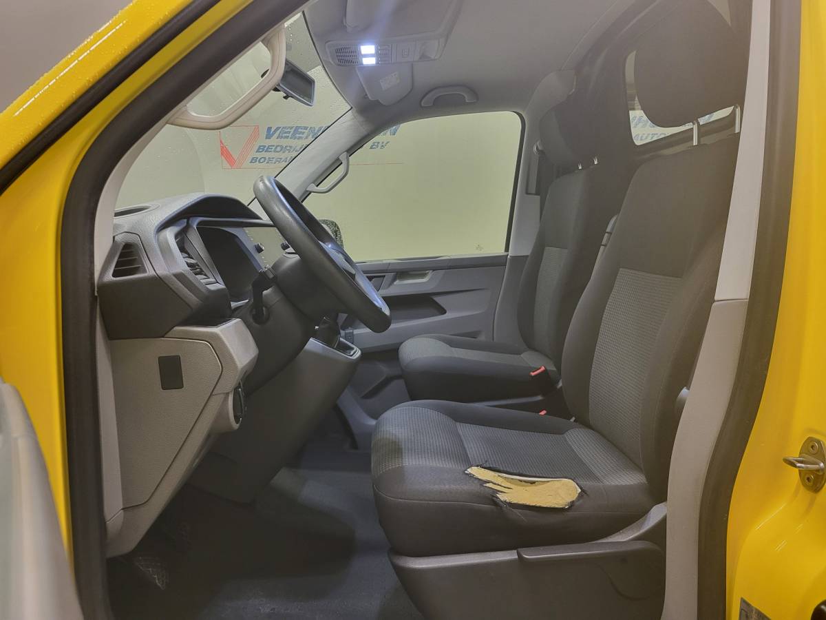 Volkswagen Transporter Volkswagen Transporter 2.0TDI L2/H1 Euro 6!