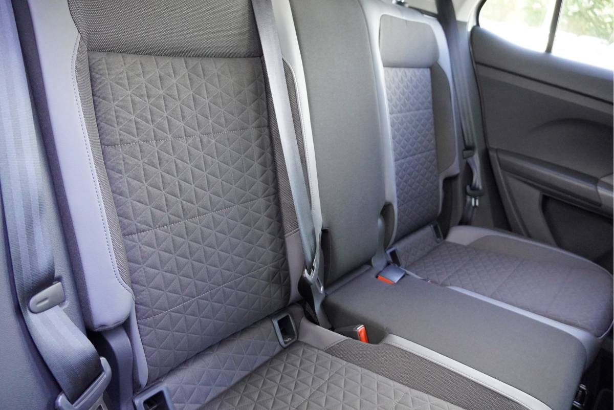 Volkswagen T-Cross Volkswagen T-Cross 1.0 TSI Automaat! Style BJ2020 Lmv 17″ | Led V+A | Pdc | Trekhaak | Keyless entry | App-Connect | Navi | Virtual cockpit | Climate control | Cruise control | Extra getint glas