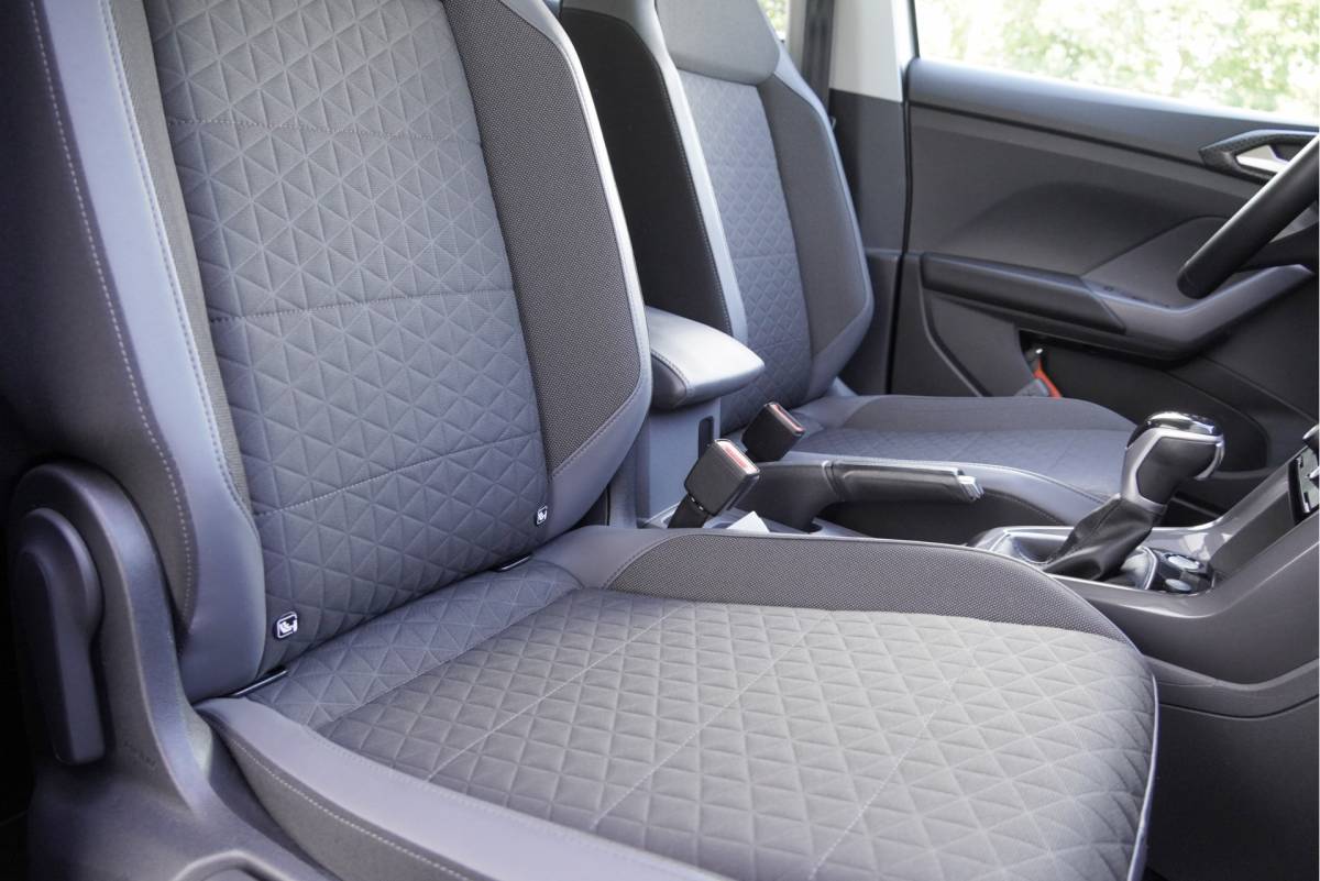Volkswagen T-Cross Volkswagen T-Cross 1.0 TSI Automaat! Style BJ2020 Lmv 17″ | Led V+A | Pdc | Trekhaak | Keyless entry | App-Connect | Navi | Virtual cockpit | Climate control | Cruise control | Extra getint glas