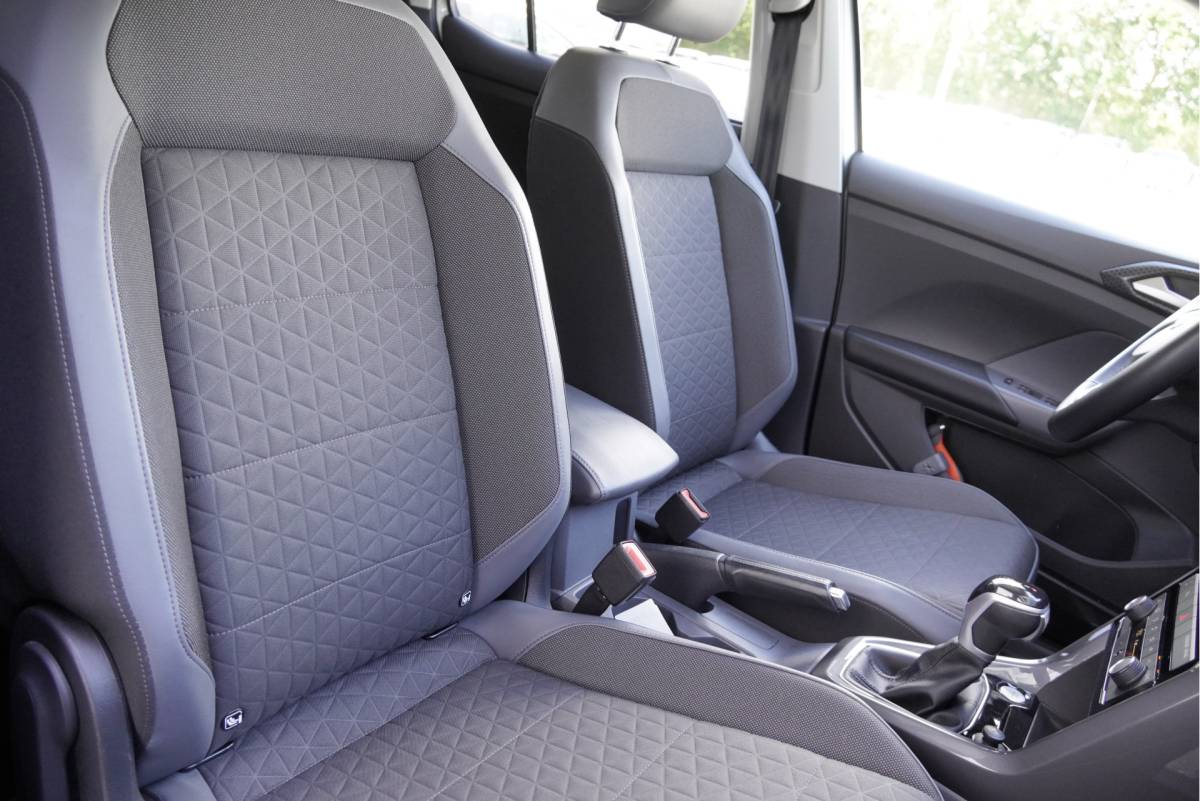 Volkswagen T-Cross Volkswagen T-Cross 1.0 TSI Automaat! Style BJ2020 Lmv 17″ | Led V+A | Pdc | Trekhaak | Keyless entry | App-Connect | Navi | Virtual cockpit | Climate control | Cruise control | Extra getint glas