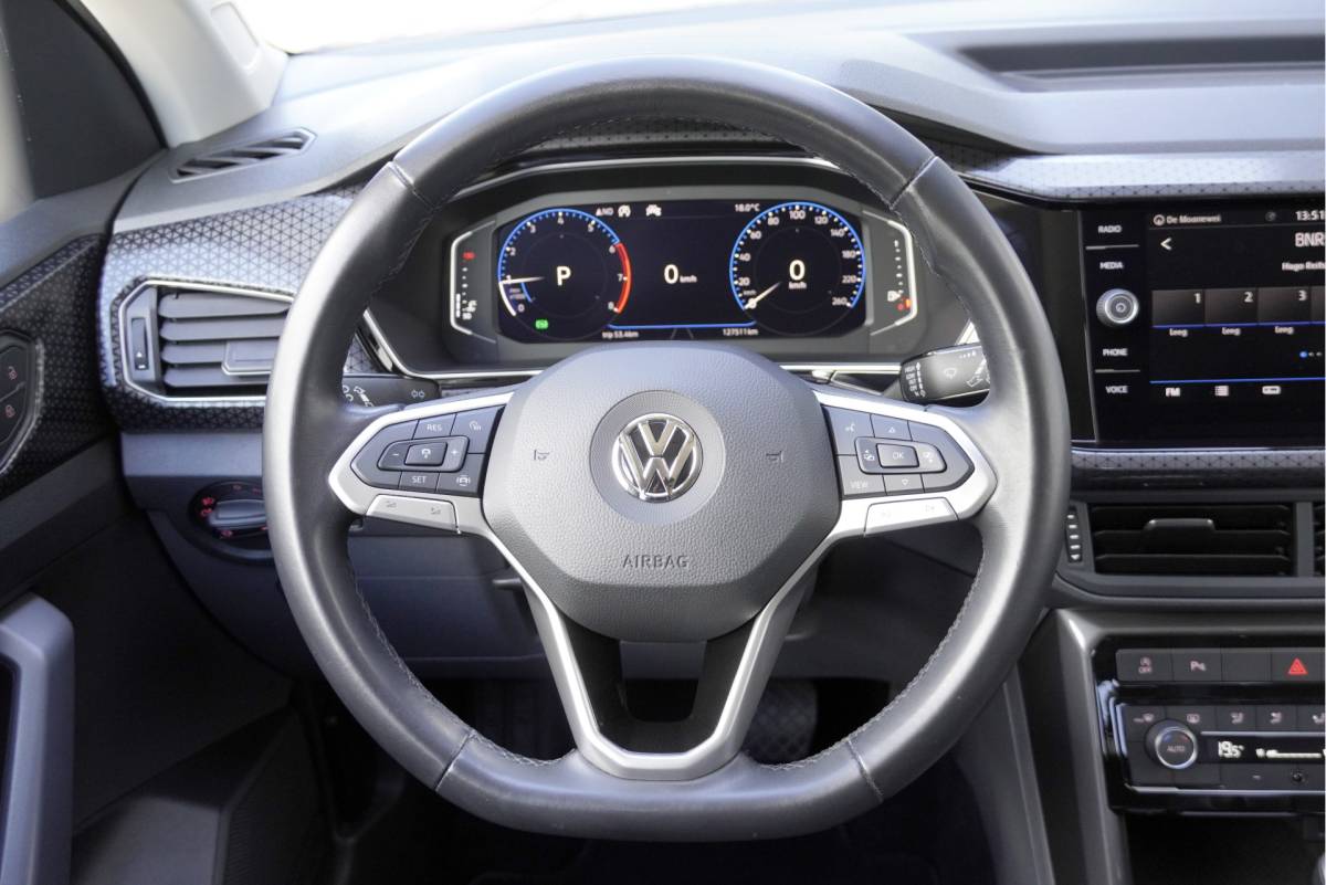 Volkswagen T-Cross Volkswagen T-Cross 1.0 TSI Automaat! Style BJ2020 Lmv 17″ | Led V+A | Pdc | Trekhaak | Keyless entry | App-Connect | Navi | Virtual cockpit | Climate control | Cruise control | Extra getint glas