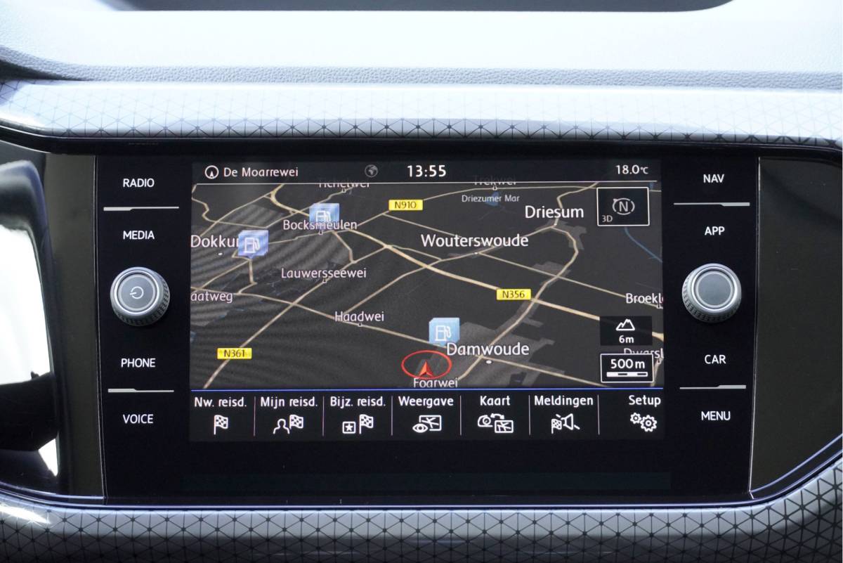Volkswagen T-Cross Volkswagen T-Cross 1.0 TSI Automaat! Style BJ2020 Lmv 17″ | Led V+A | Pdc | Trekhaak | Keyless entry | App-Connect | Navi | Virtual cockpit | Climate control | Cruise control | Extra getint glas