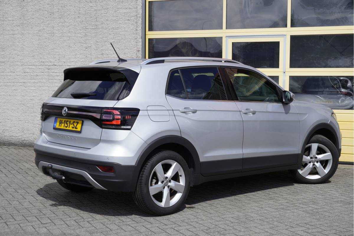 Volkswagen T-Cross Volkswagen T-Cross 1.0 TSI Automaat! Style BJ2020 Lmv 17″ | Led V+A | Pdc | Trekhaak | Keyless entry | App-Connect | Navi | Virtual cockpit | Climate control | Cruise control | Extra getint glas