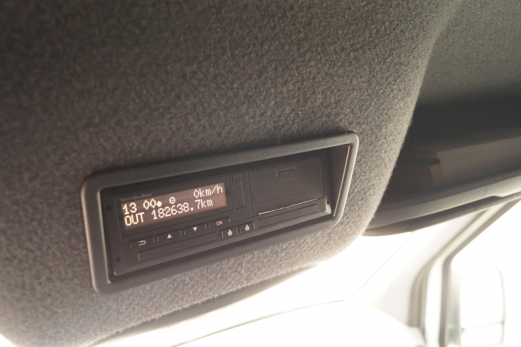 Mercedes-Benz Sprinter Mercedes-Benz Sprinter 516 CDI Automaat L2-H2 cat. N2 -2556kg laadvermogen-