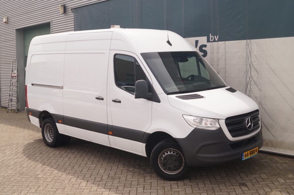 Mercedes-Benz Sprinter Mercedes-Benz Sprinter 516 CDI Automaat L2-H2 cat. N2 -2556kg laadvermogen-