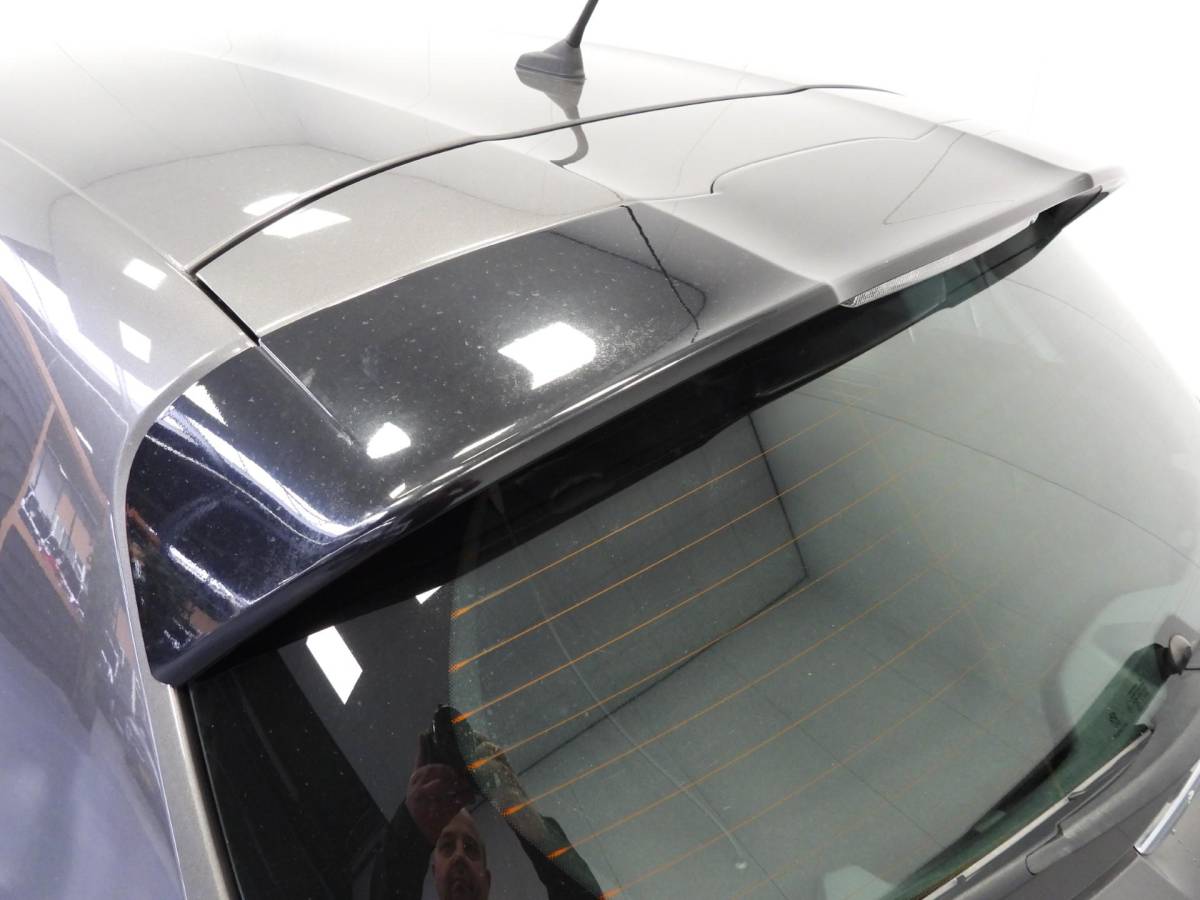 Peugeot 208 Peugeot 208 1.2 PureTech Blue Lion NAVI/AIRCO/CRUISE/PDC!
