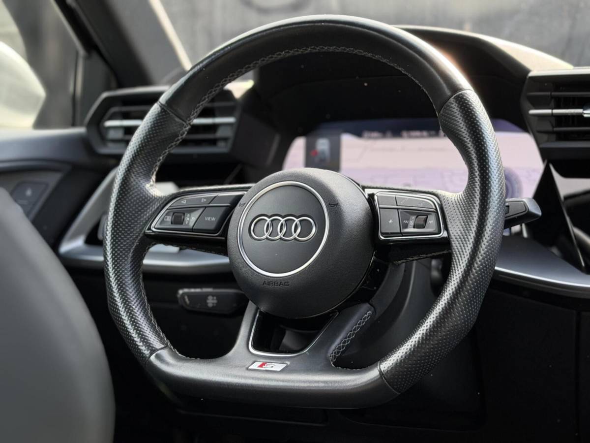 Audi A3 Audi A3 Sportback 35 TFSI S Line| Matrix| Automaat| 18 inch|