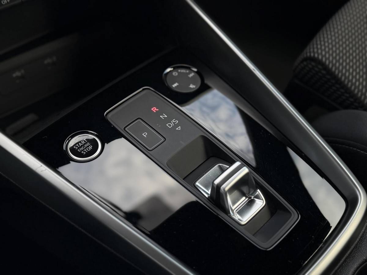 Audi A3 Audi A3 Sportback 35 TFSI S Line| Matrix| Automaat| 18 inch|