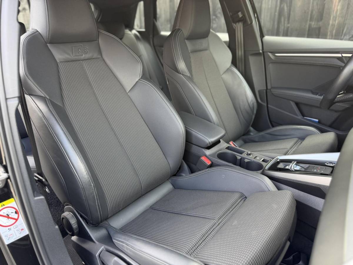 Audi A3 Audi A3 Sportback 35 TFSI S Line| Matrix| Automaat| 18 inch|