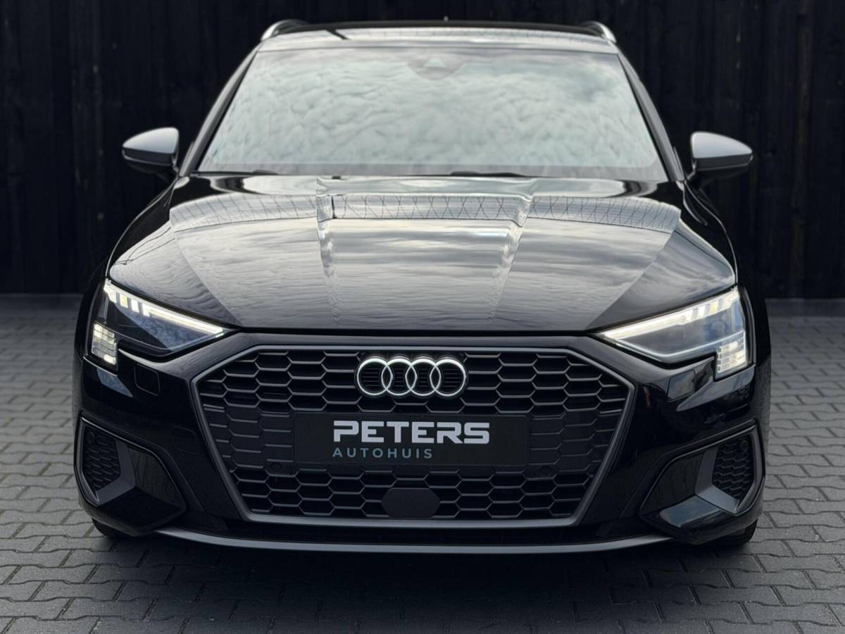 Audi A3 Audi A3 Sportback 35 TFSI S Line| Matrix| Automaat| 18 inch|