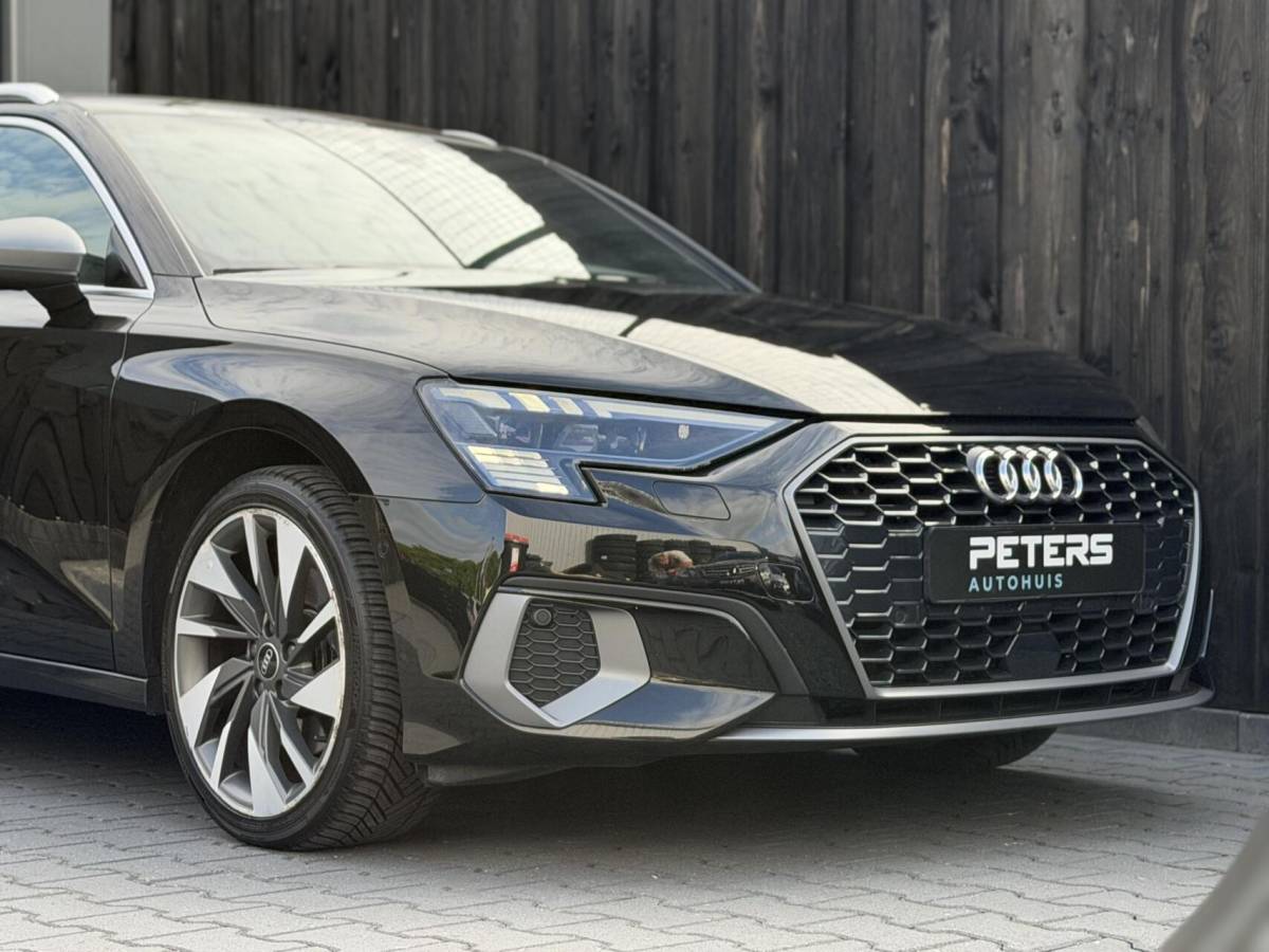Audi A3 Audi A3 Sportback 35 TFSI S Line| Matrix| Automaat| 18 inch|