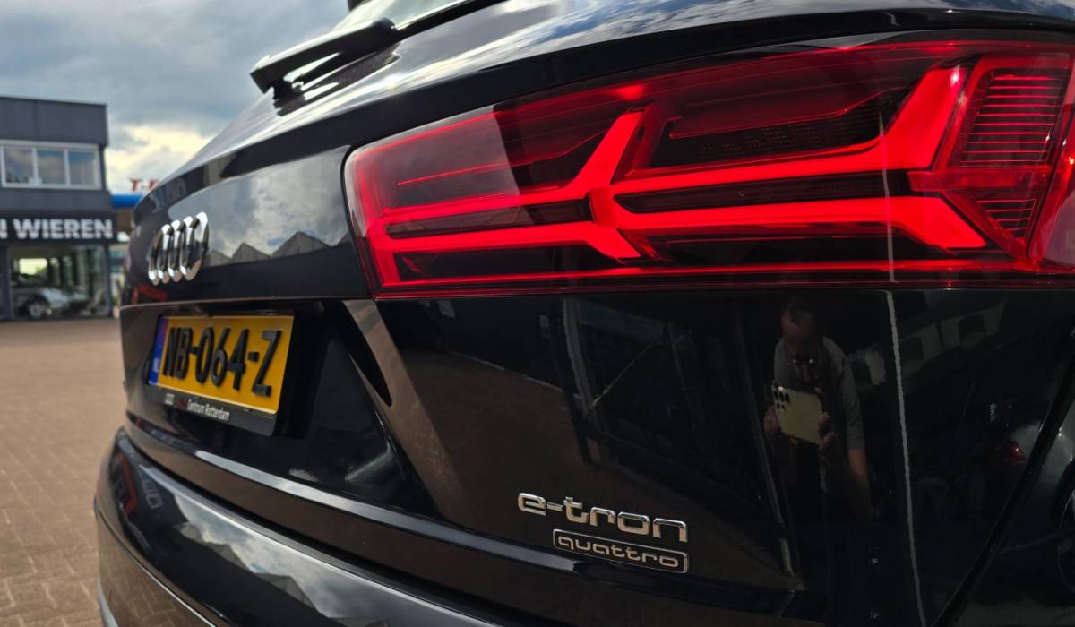 Audi Q7 Audi Q7 3.0 TDI e-tron quattro Sport | 132.000KM | Sline | Automaat | Luchtvering | Dealerauto | Inruil mogelijk