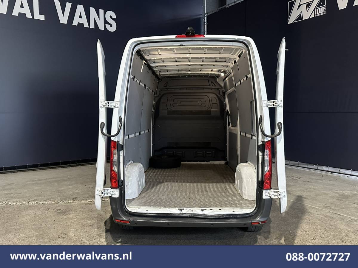 Mercedes-Benz Sprinter Mercedes-Benz Sprinter 314 CDI 143pk L2H2 Euro6 Airco | Camera | Apple Carplay | Android Auto Parkeersensoren, Bijrijdersbank