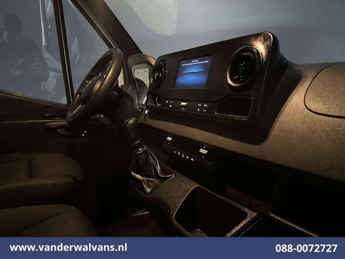 Mercedes-Benz Sprinter Mercedes-Benz Sprinter 314 CDI 143pk L2H2 Euro6 Airco | Camera | Apple Carplay | Android Auto Parkeersensoren, Bijrijdersbank