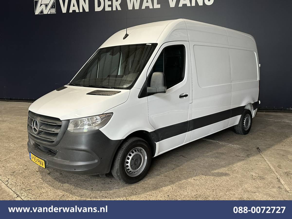 Mercedes-Benz Sprinter Mercedes-Benz Sprinter 314 CDI 143pk L2H2 Euro6 Airco | Camera | Apple Carplay | Android Auto Parkeersensoren, Bijrijdersbank