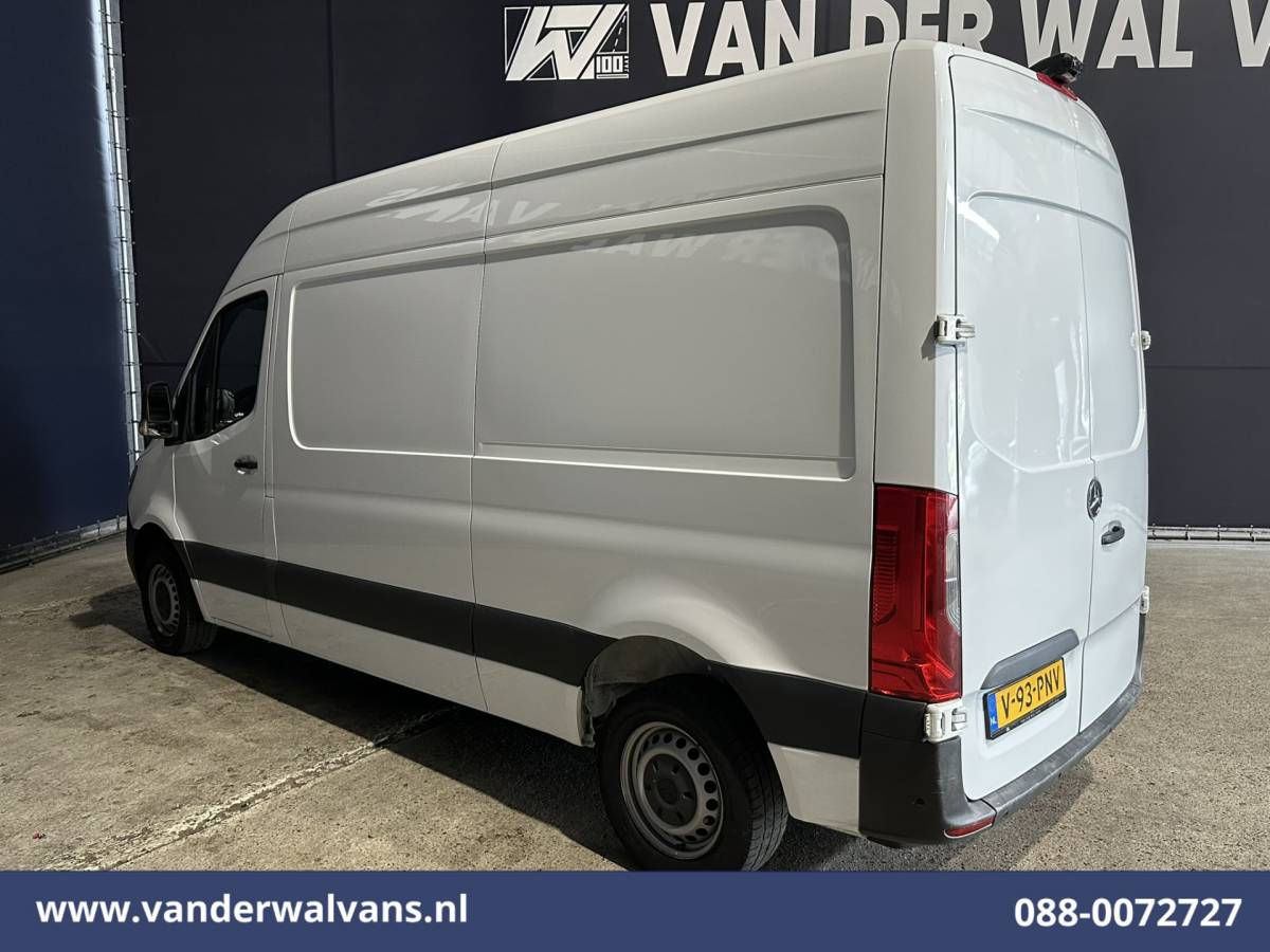 Mercedes-Benz Sprinter Mercedes-Benz Sprinter 314 CDI 143pk L2H2 Euro6 Airco | Camera | Apple Carplay | Android Auto Parkeersensoren, Bijrijdersbank