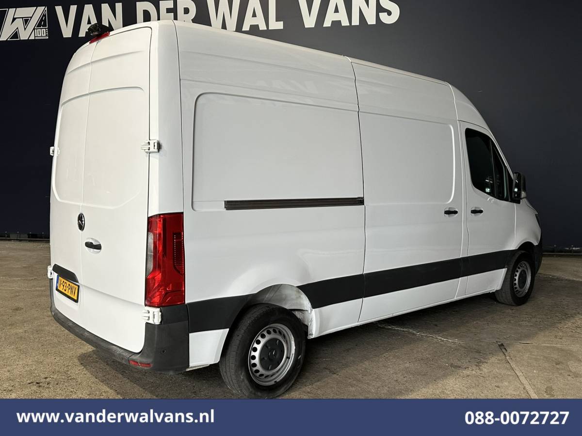 Mercedes-Benz Sprinter Mercedes-Benz Sprinter 314 CDI 143pk L2H2 Euro6 Airco | Camera | Apple Carplay | Android Auto Parkeersensoren, Bijrijdersbank