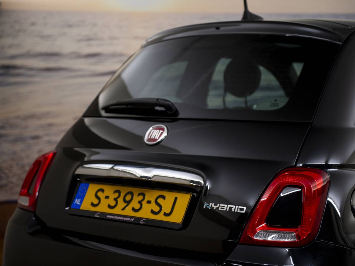 Fiat 500 Fiat 500 1.0 Hybrid Dolcevita, NAP, Pano, clima, 1st eigenaar