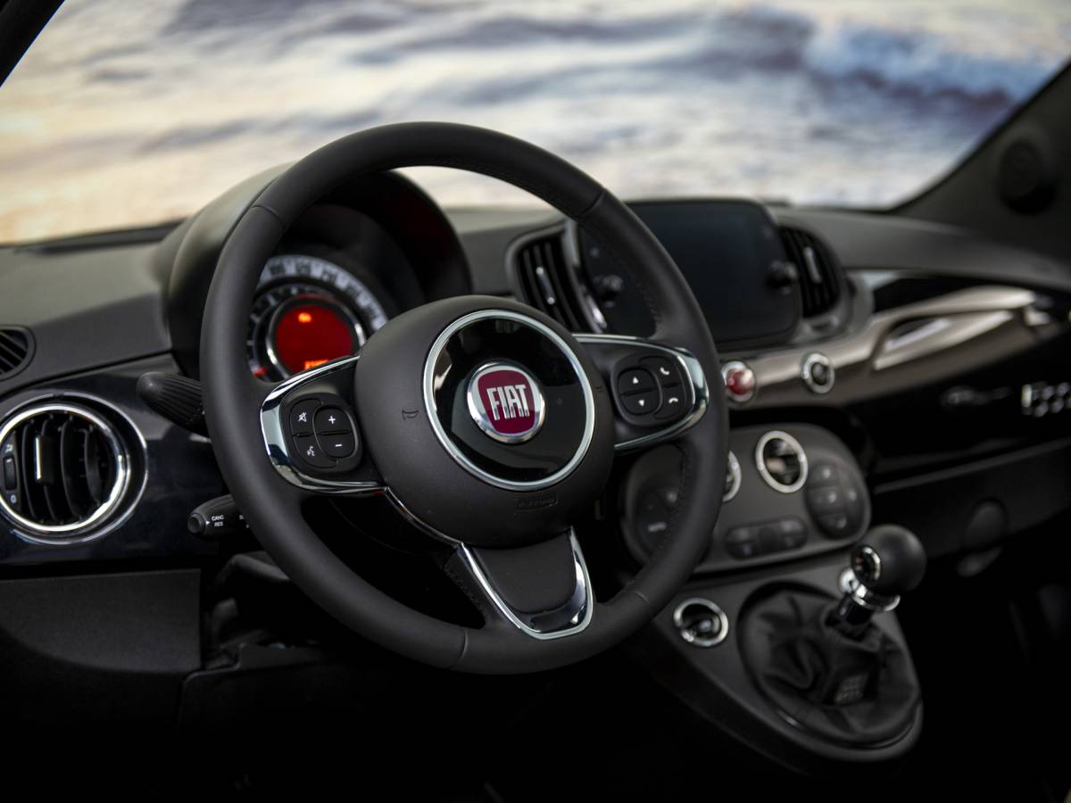 Fiat 500 Fiat 500 1.0 Hybrid Dolcevita, NAP, Pano, clima, 1st eigenaar