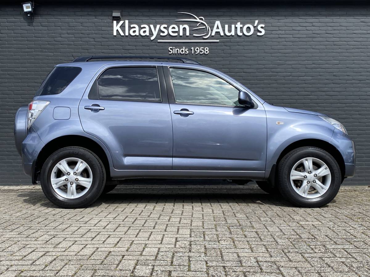 Daihatsu Terios Daihatsu Terios 1.5 4WD Track AUT. | climate control | trekhaak | stoelverwarming | wielkoffer | dac/trc | elektrisch pakket