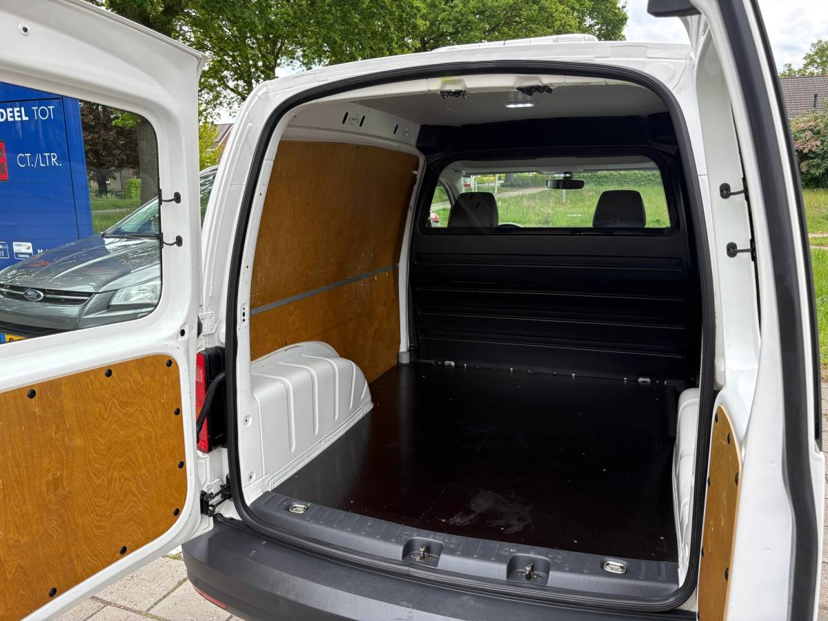 Volkswagen Caddy Volkswagen Caddy 1.4 TGI L1H1 EcoFuel Trendline|NAP|110PK|airco|cruise|bluetooth|trekhaak|parkeersensoren achter