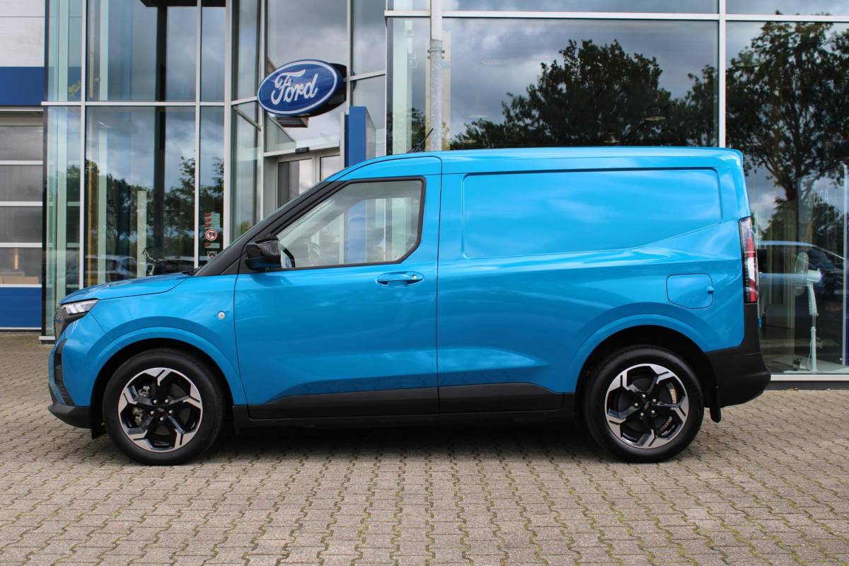 Ford E-Transit Courier Ford E-Transit Courier Limited 44 kWh | Navigatie | Licht Metalen Velgen | Adaptive Cruise Control | Camera |