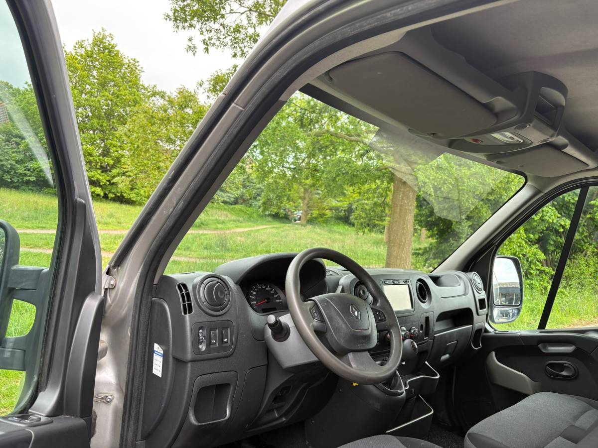 Renault Master Renault Master T35 2.3 dCi L2H2 Energy 145PK|NAP|airco|cruise|navi|bluetooth|parkeersensoren achter|elektrische pakket|EURO6
