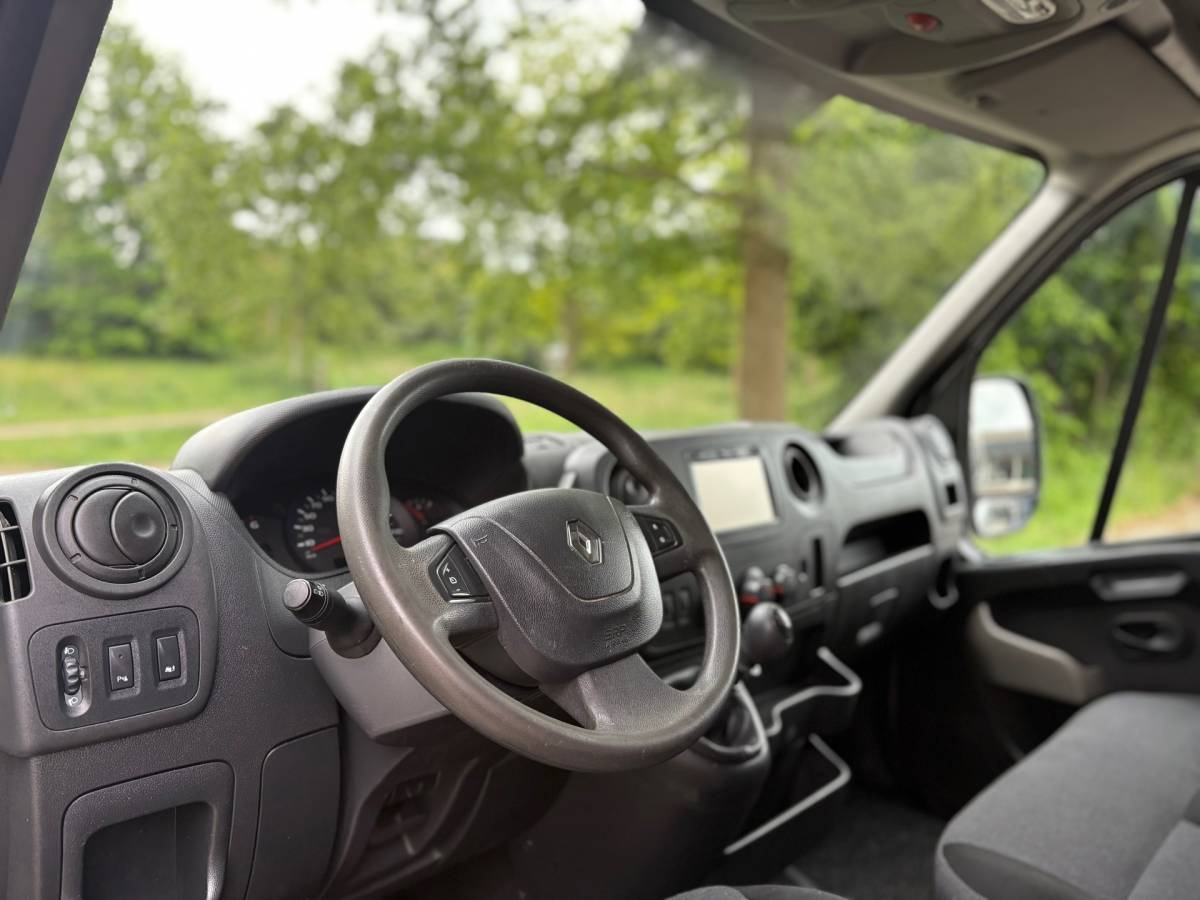 Renault Master Renault Master T35 2.3 dCi L2H2 Energy 145PK|NAP|airco|cruise|navi|bluetooth|parkeersensoren achter|elektrische pakket|EURO6