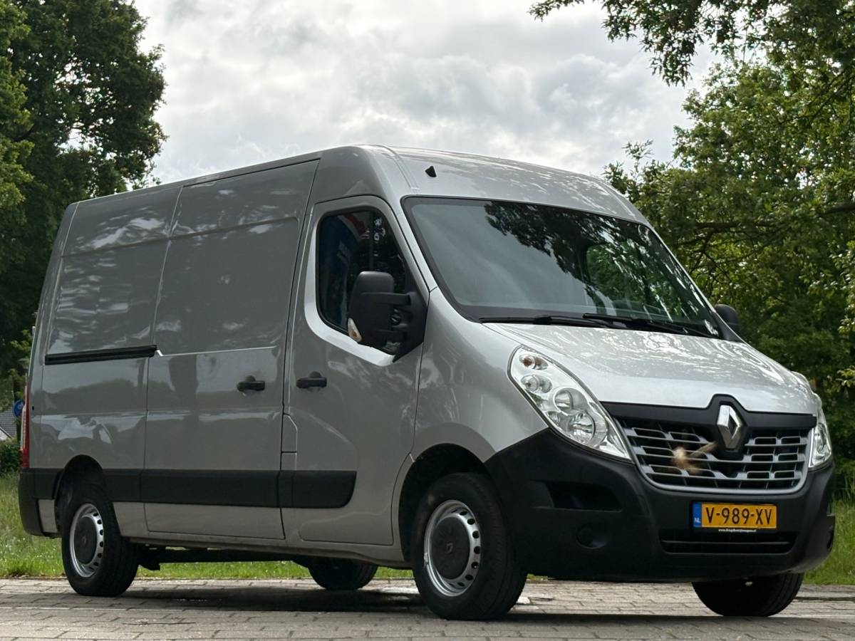 Renault Master Renault Master T35 2.3 dCi L2H2 Energy 145PK|NAP|airco|cruise|navi|bluetooth|parkeersensoren achter|elektrische pakket|EURO6