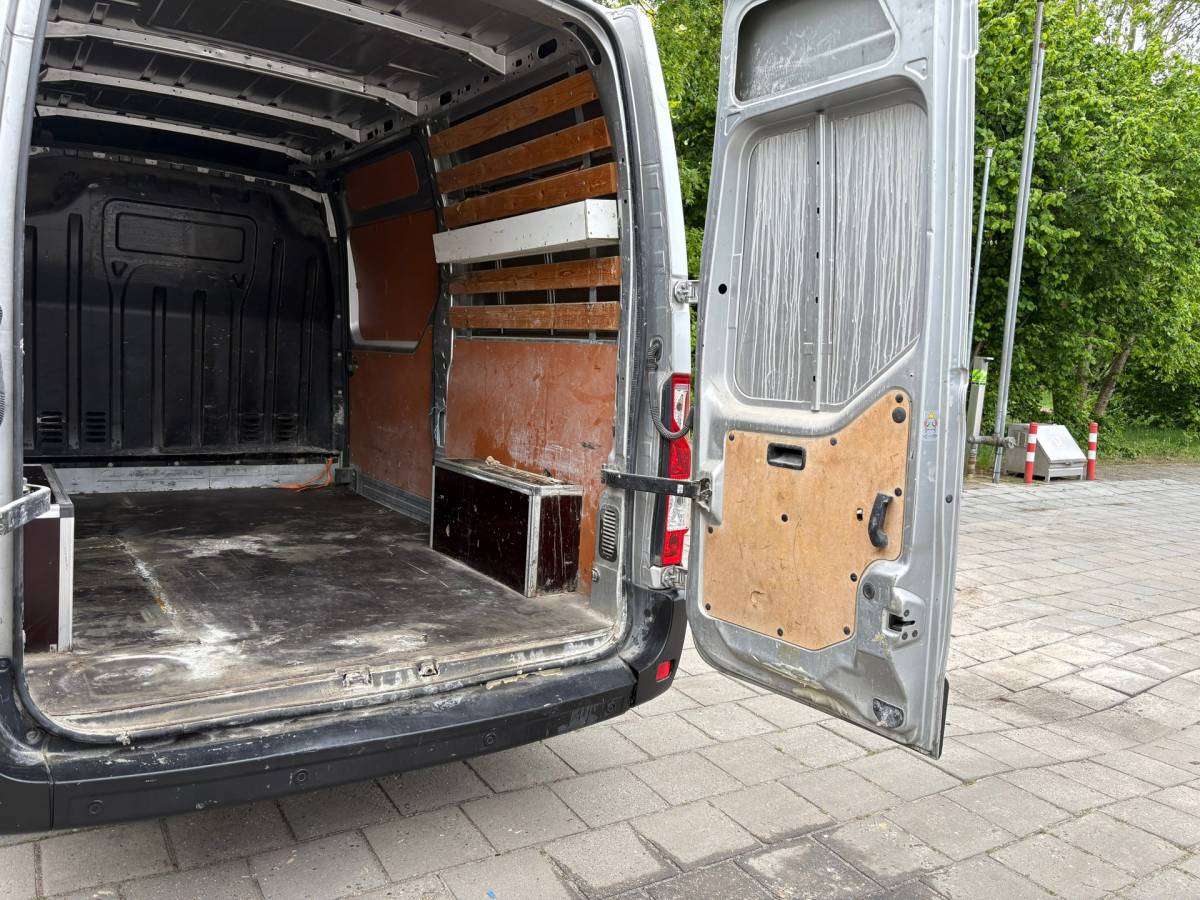 Renault Master Renault Master T35 2.3 dCi L2H2 Energy 145PK|NAP|airco|cruise|navi|bluetooth|parkeersensoren achter|elektrische pakket|EURO6