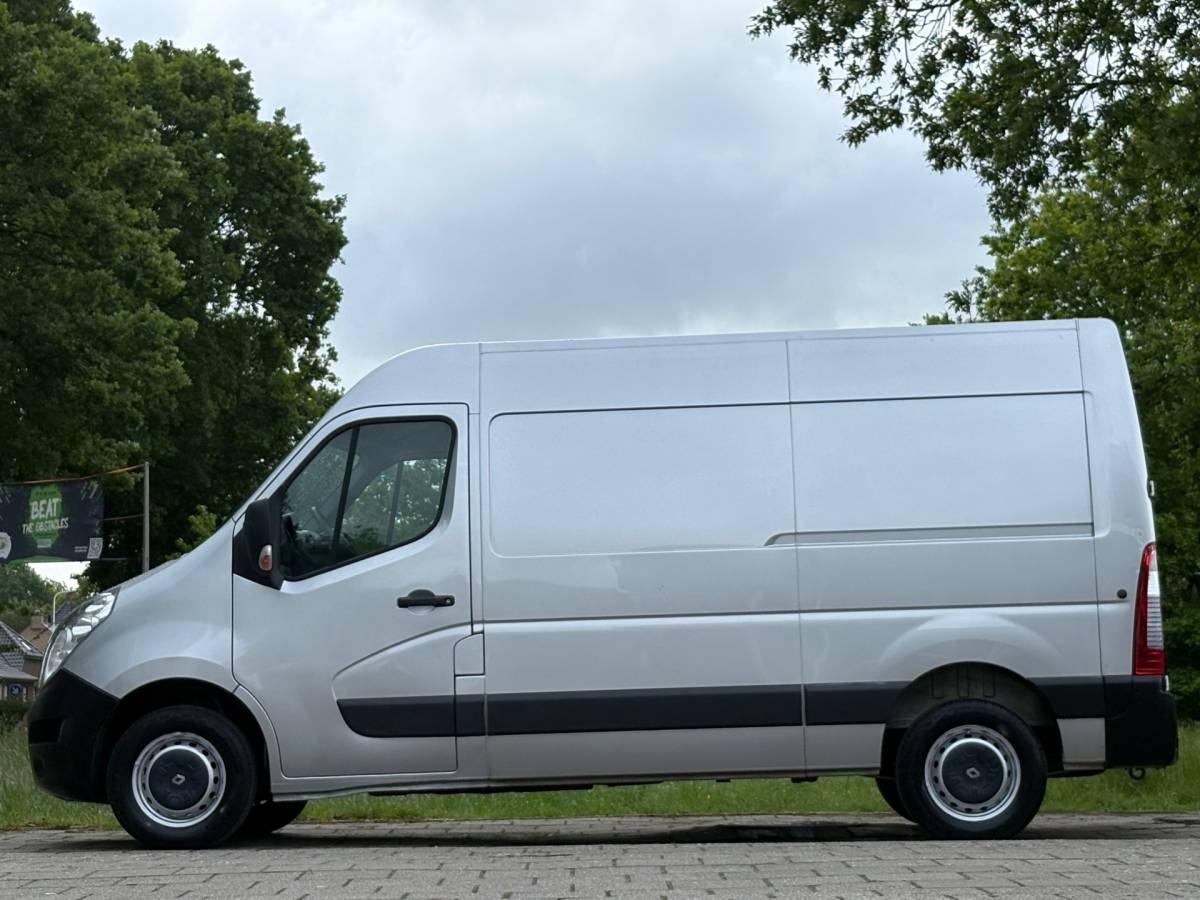 Renault Master Renault Master T35 2.3 dCi L2H2 Energy 145PK|NAP|airco|cruise|navi|bluetooth|parkeersensoren achter|elektrische pakket|EURO6