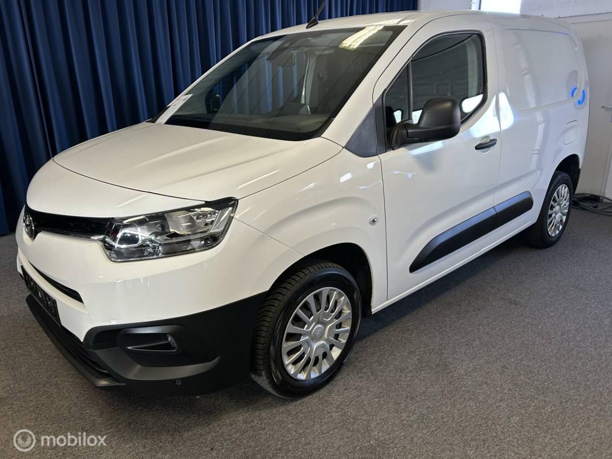 Toyota ProAce Toyota PROACE CITY 1.2 Turbo Navigator 3e Zitplaats