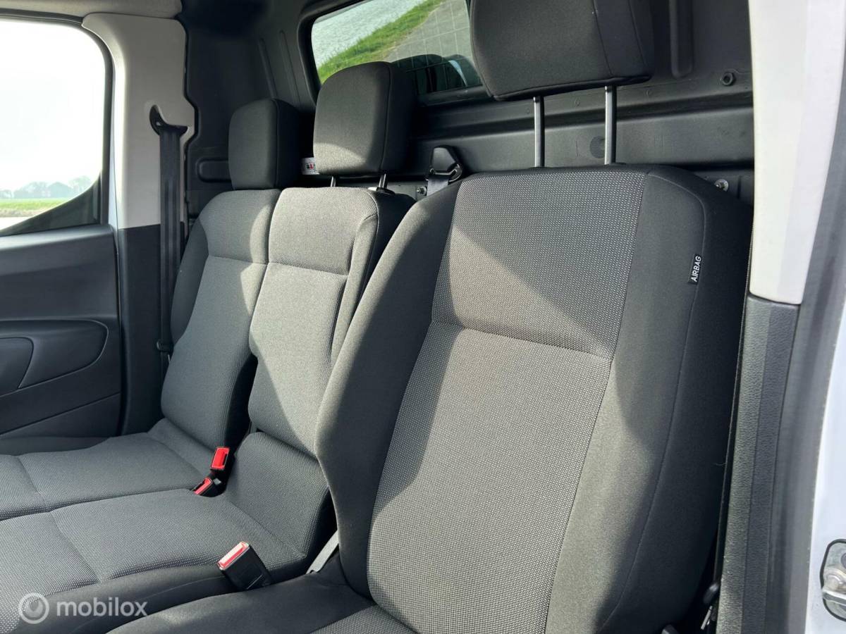 Toyota ProAce Toyota PROACE CITY 1.2 Turbo Navigator 3e Zitplaats