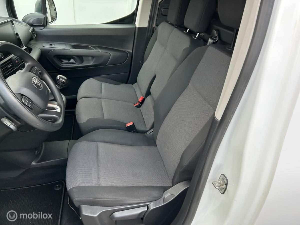 Toyota ProAce Toyota PROACE CITY 1.2 Turbo Navigator 3e Zitplaats