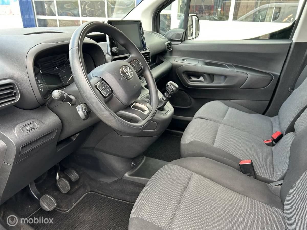 Toyota ProAce Toyota PROACE CITY 1.2 Turbo Navigator 3e Zitplaats