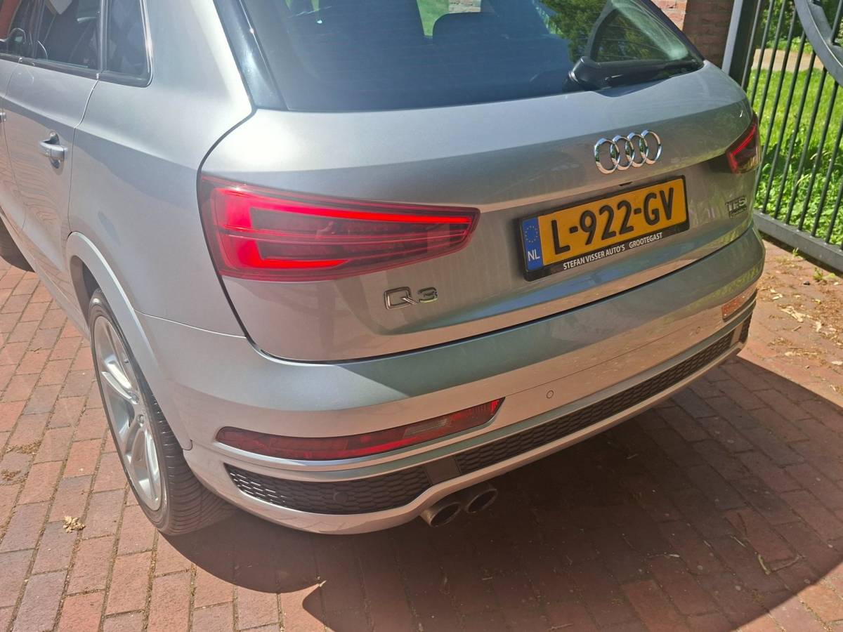 Audi Q3 Audi Q3 2.0 TFSI quattro S-Line Trekhaak Camera Side Assist Leren int.