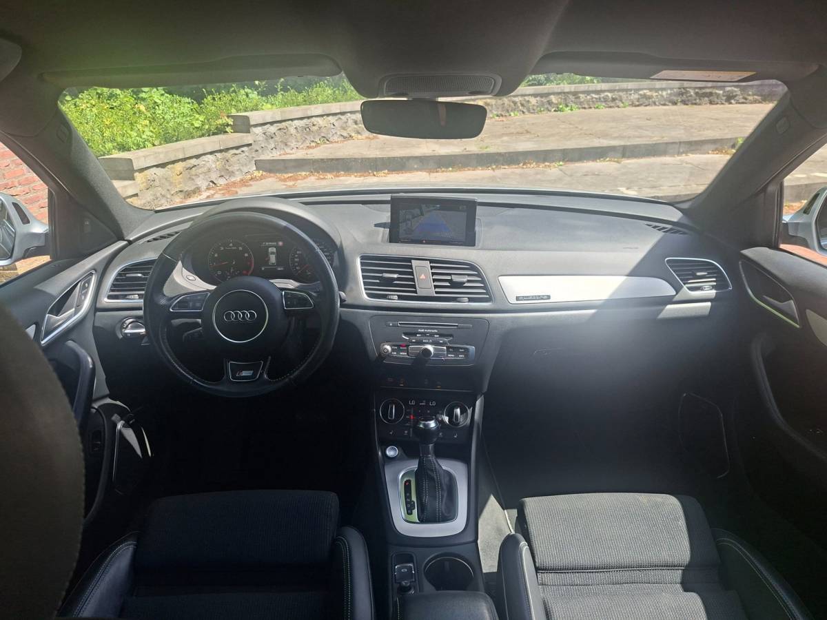 Audi Q3 Audi Q3 2.0 TFSI quattro S-Line Trekhaak Camera Side Assist Leren int.