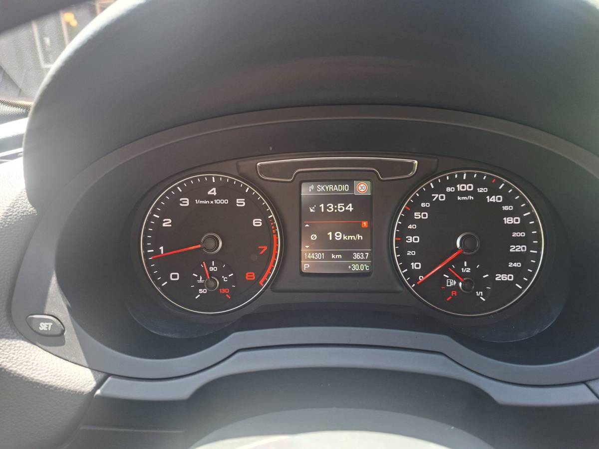 Audi Q3 Audi Q3 2.0 TFSI quattro S-Line Trekhaak Camera Side Assist Leren int.