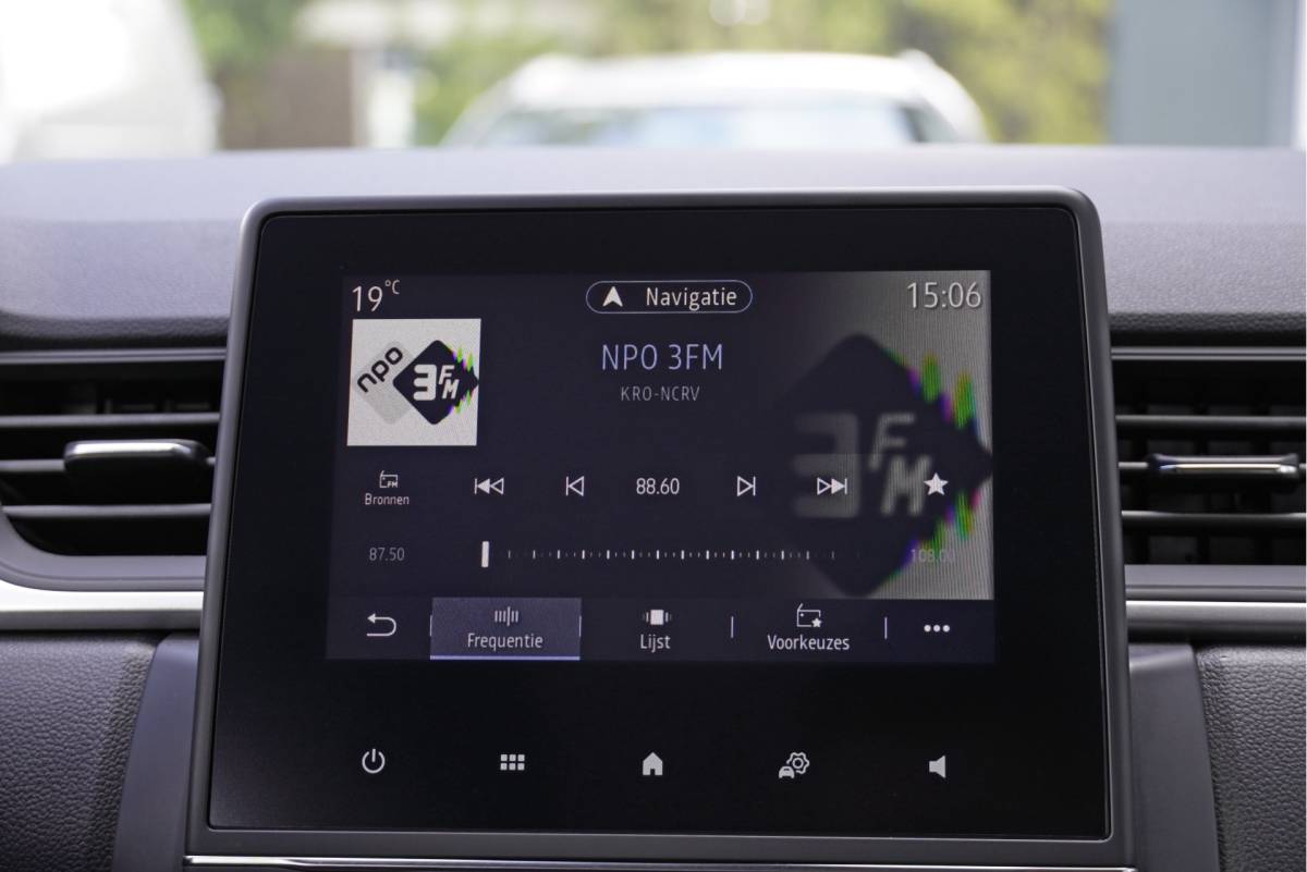 Renault Captur Renault Captur 1.3 TCe 141PK! Automaat Zen BJ2021 Led V+A | Pdc | Achteruitrijcamera | App-Connect | Navi | Airco | Cruise control | Getint glas