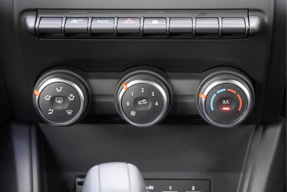 Renault Captur Renault Captur 1.3 TCe 141PK! Automaat Zen BJ2021 Led V+A | Pdc | Achteruitrijcamera | App-Connect | Navi | Airco | Cruise control | Getint glas