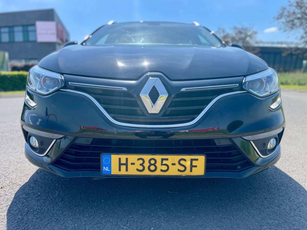 Renault Mégane Estate Renault Mégane Estate 1.3 TCe Limited, 140PK, Trekhaak, Cam, Pdc, Navi, Stoelverw, Keyless, Dealer oh!