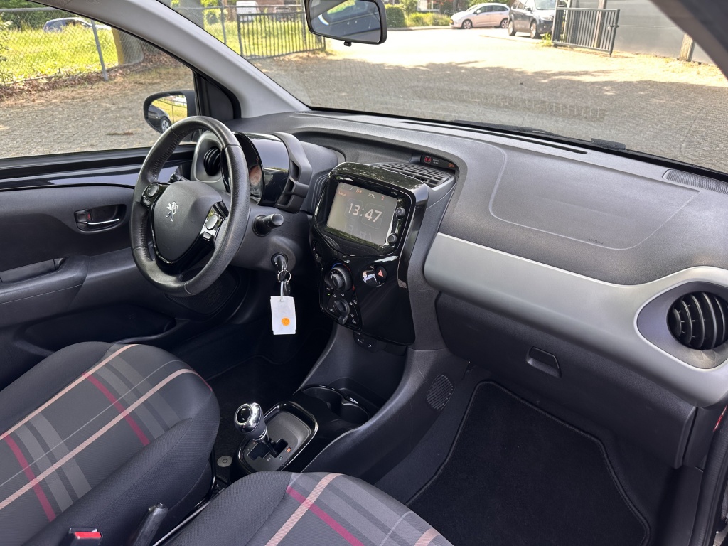 Peugeot 108 Peugeot 108 1.0 VTi Allure Aut. Zwart 5Drs Airco NL Auto NAP