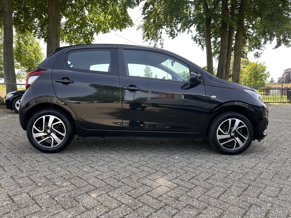 Peugeot 108 Peugeot 108 1.0 VTi Allure Aut. Zwart 5Drs Airco NL Auto NAP