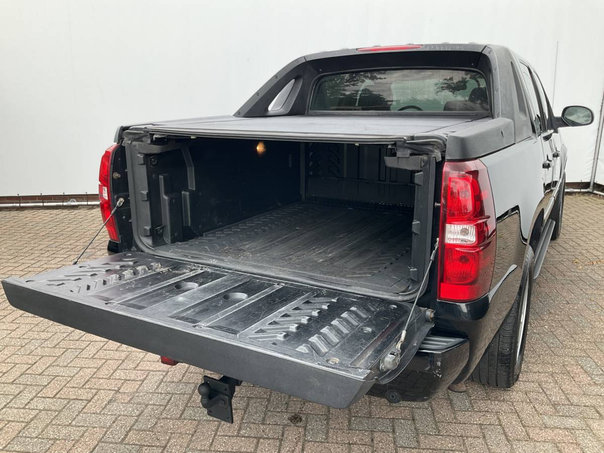 Chevrolet Avalanche Chevrolet Avalanche 5.3 V8 4WD LPG Automaat Trekhaak Pano Bose Cruise Clima BTW Auto!