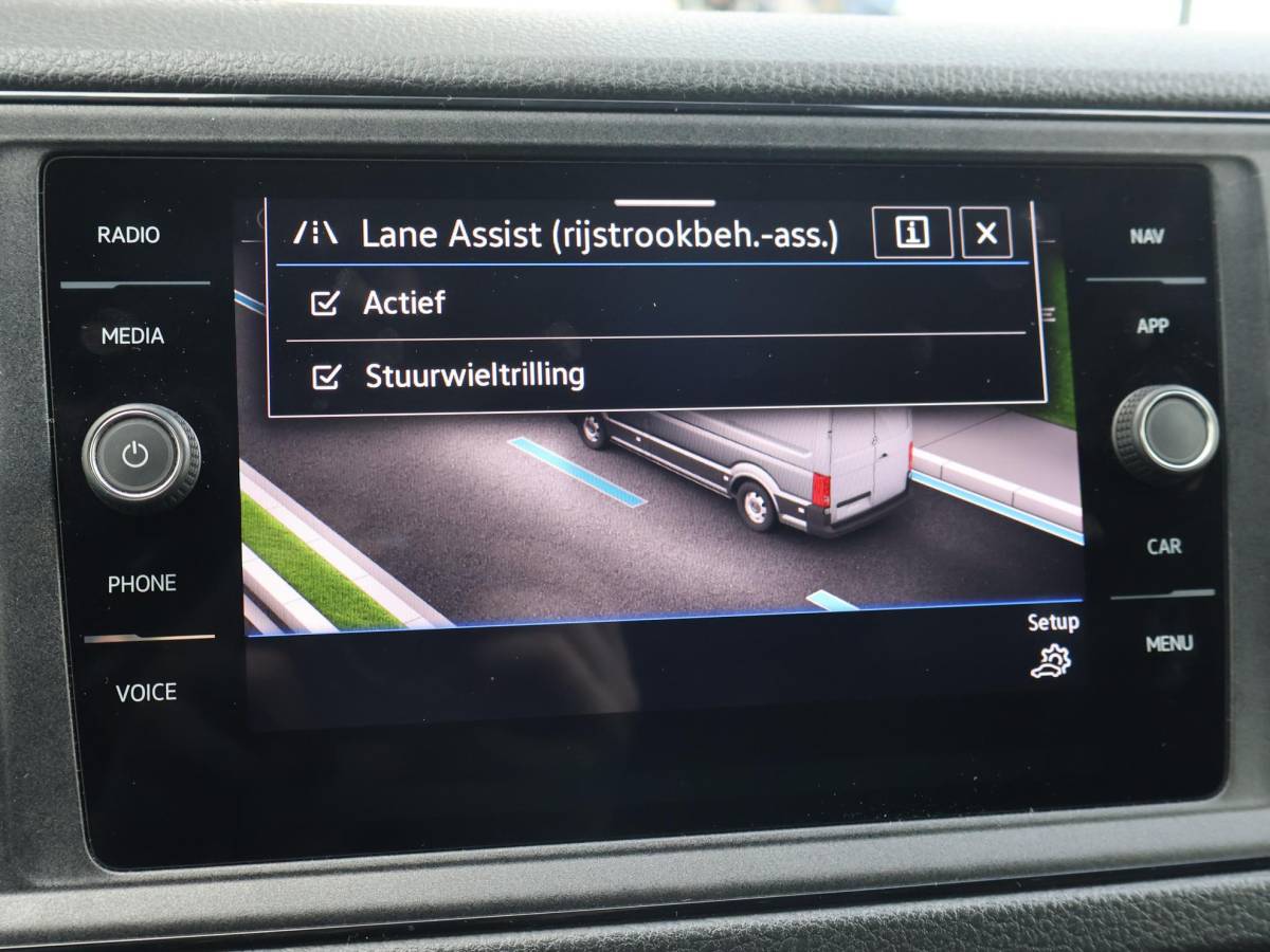 Volkswagen Crafter Volkswagen Crafter 35 2.0 TDI 177 PK AUT. L3H3 + 3000 KG TREKHAAK | ADAPTIVE CRUISE | LED | CAMERA | CARPLAY | STOELVERW.