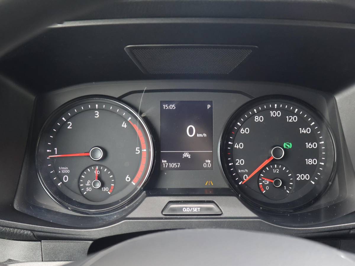 Volkswagen Crafter Volkswagen Crafter 35 2.0 TDI 177 PK AUT. L3H3 + 3000 KG TREKHAAK | ADAPTIVE CRUISE | LED | CAMERA | CARPLAY | STOELVERW.
