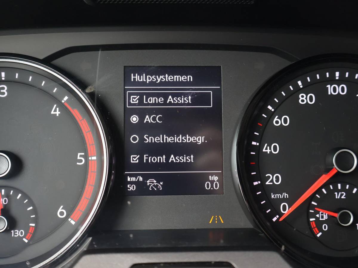 Volkswagen Crafter Volkswagen Crafter 35 2.0 TDI 177 PK AUT. L3H3 + 3000 KG TREKHAAK | ADAPTIVE CRUISE | LED | CAMERA | CARPLAY | STOELVERW.