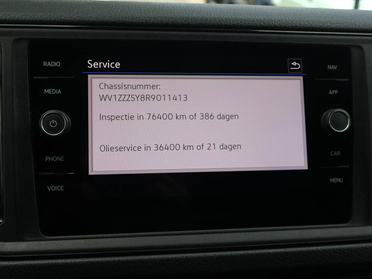 Volkswagen Crafter Volkswagen Crafter 35 2.0 TDI 177 PK AUT. L3H3 + 3000 KG TREKHAAK | ADAPTIVE CRUISE | LED | CAMERA | CARPLAY | STOELVERW.
