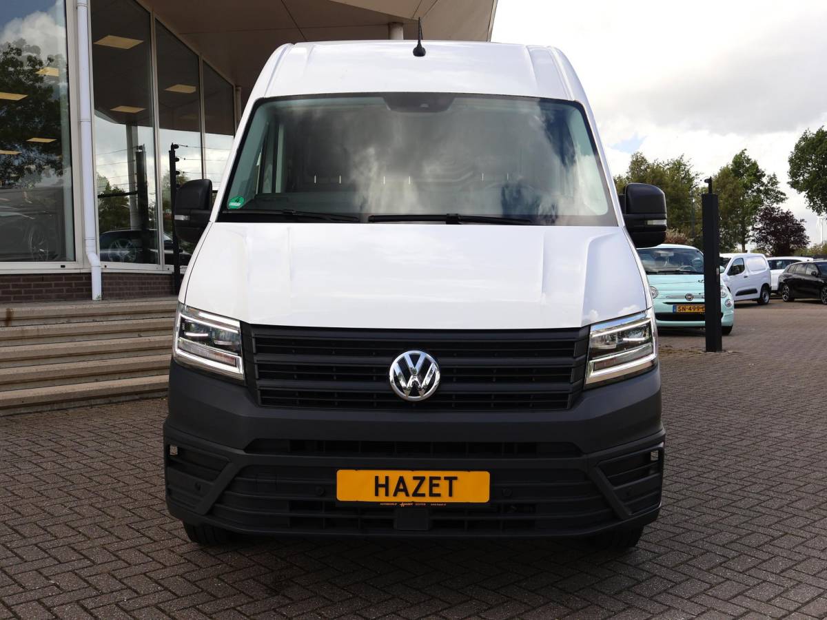 Volkswagen Crafter Volkswagen Crafter 35 2.0 TDI 177 PK AUT. L3H3 + 3000 KG TREKHAAK | ADAPTIVE CRUISE | LED | CAMERA | CARPLAY | STOELVERW.